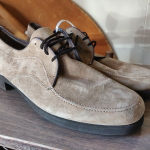 Suede Hush Puppies Size 11.5